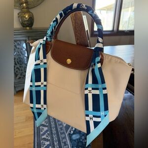 Longchamp Small Le Pilage Original Top Handle Bag color Paper